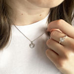 Bilde av Hvitt gull ring med Cubic ZIrconia