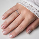 RING RH.SØLV CZ, 6 KULER HVER SIDE, 1,5MM