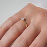 Bilde av Gull ring med 4mm Cubic Zirconia