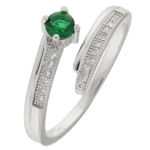 Rhodinert sølv ring med grønn og blanke Cubic Zirconia
