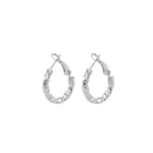 SNØ TURN SMALL RING EAR PLAIN SILVER