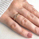 Gull ring snaret med diamanter 0,09ct WP1