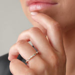 Gull ring snaret med diamanter 0,11ct TW/SI