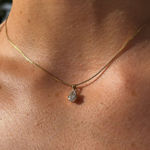 Gull halssmykke med dråpeformet Cubic Zirconia