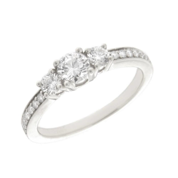 Hvitt gull ring med diamanter 0,62ct WP1 (senter 0,30ct)