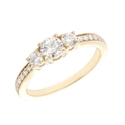 Gull ring med diamanter 0,62ct WP1 (senter 0,30ct)