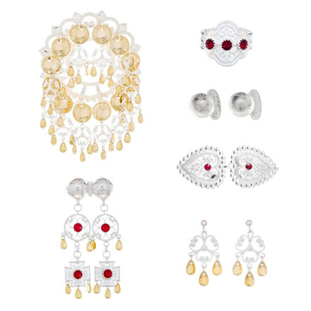 Bunadssett Sunnmøre hvitt/forgylt sølv med røde steiner