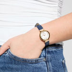 Guess Ladies Bejeweled stål & gull  28mm 10 ATM hvit skive blå skinnreim