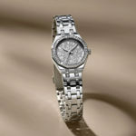 Guess Ladies Bejeweled stål 25mm 30 ATM sølvfarget skive