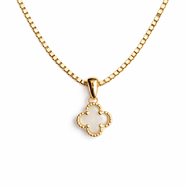 Caia Gold 375 anheng kløver med hvit perlemor