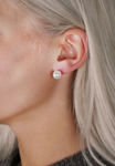 Jackie pearl ear 10mm s/white
