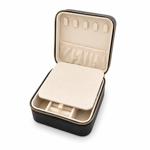 Caia reisesmykkeskrin svart med gull glidelås & logo, beige inni 11,5x11,5x5,8cm