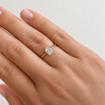 Gull ring LAB diamant 0,71ct River/VVS oval 4 klør